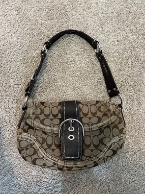 Vintage Coach Y2K buckle shoulder bag